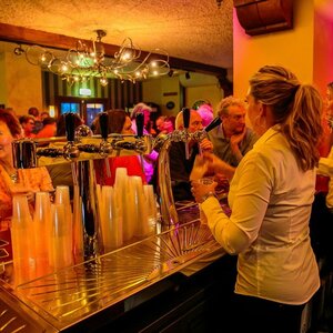 Miller&#039;s Brasserie-Snooker image 3