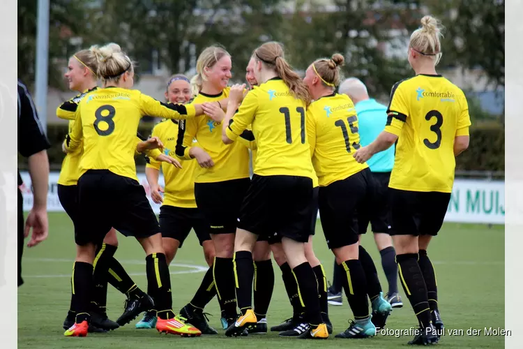 Vrouwen Reiger Boys tanken vertrouwen bij start competitie