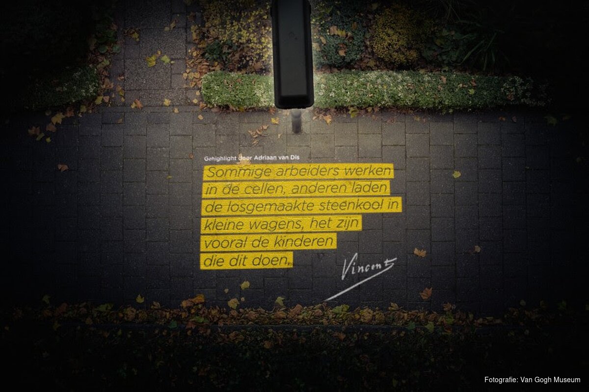 Adriaan van Dis verlicht Heerhugowaard met citaat Vincent