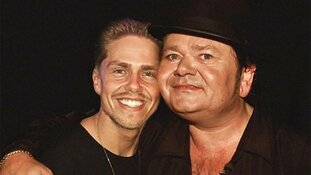 Zaterdag 15 december "HAZES is de BAZES" in Dancing-Partycentrum Marlene.