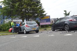 Veel schade bij ongeval W.M. Dudokweg