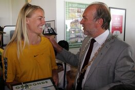 Reiger Boys en gemeente Heerhugowaard eren Stefanie van der Gragt