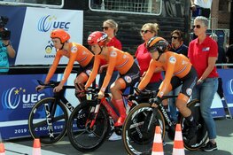 Oranje wint Mixed Relay op EK Wielrennen