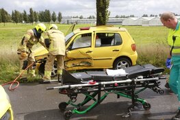 Twee gewonden bij ernstig ongeval N242