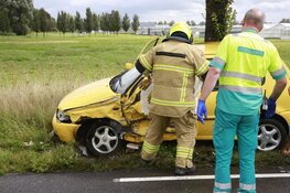 Twee gewonden bij ernstig ongeval N242