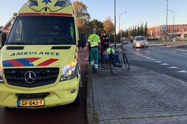 Fietsster gewond na aanrijding op rotonde in Heerhugowaard
