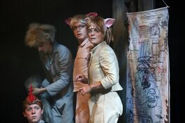 Ilse Warringa en Rop Verheijen in familievoorstelling Zwijnenstal