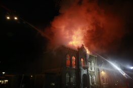 Brand in pand Obdam onder controle, maar &#39;mogelijk instortingsgevaar&#39;