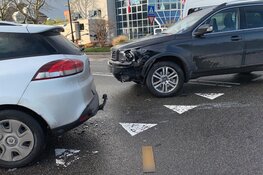 Flinke schade en gewonde bij botsing Heerhugowaard