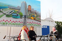 Ontwikkeling Waards stationsgebied van start met onthulling van graffitikunstwerk