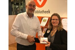 Univé Ledenfonds schenkt Taalcafé Kletskaarten