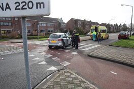 Fietsster aangereden op rotonde Middenweg