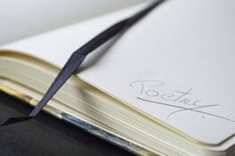 Behoefte aan een gedicht? Bel de Poëzie lijn van de bibliotheek