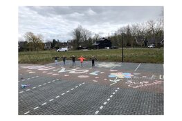 Creatieve vriendinnenclub ondersteunt bewoners en personeel HugoWaard