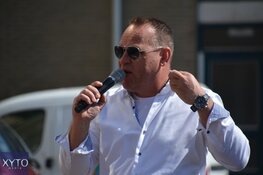 Zanger Joost de Vries verrast bewoners De Raatstede