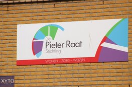 Zanger Joost de Vries verrast bewoners De Raatstede
