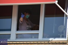 Zanger Joost de Vries verrast bewoners De Raatstede