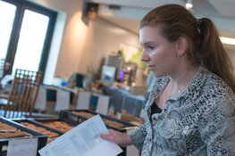 Wonen Plus Welzijn brengt op Bevrijdingsdag 1700 oranje gebakjes bij cliënten