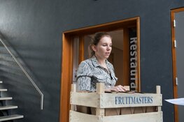 Wonen Plus Welzijn brengt op Bevrijdingsdag 1700 oranje gebakjes bij cliënten