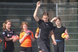 Wereldkampioenen laten handbaljeugd A&O genieten