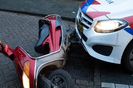 Scooterrijder aangereden door politie na achtervolging