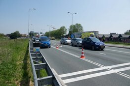 Automobilist gewond bij kop-staartbotsing op N242 bij Heerhugowaard