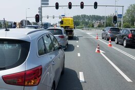 Automobilist gewond bij kop-staartbotsing op N242 bij Heerhugowaard