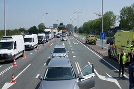 Automobilist gewond bij kop-staartbotsing op N242 bij Heerhugowaard