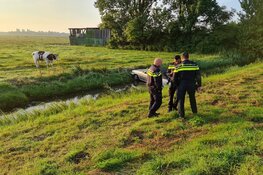 Hulpdiensten groots uitgerukt voor auto te water in Oudkarspel, geen bestuurder aangetroffen