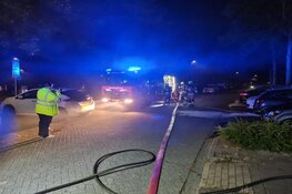 Vermoedelijke brandstichting in Heerhugowaard, vijf auto's beschadigd