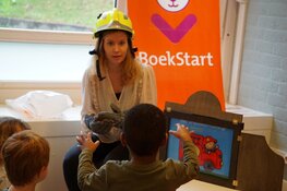 Feestelijke opening van BoekStart bij de Boomladder