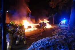 Vier auto's door brand verwoest in Heerhugowaard