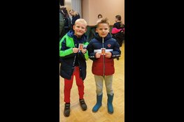 Geslaagde kick-off sportplaatjes actie Jumbo Monique-Hugo Boys en Hugo Girls