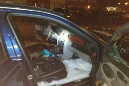 Opnieuw autobrand in Heerhugowaard, ditmaal op Clara Wichmantuin