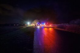 Auto te water, bestuurder in kritieke toestand naar ziekenhuis