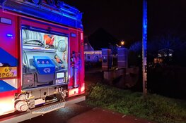 Bewoners ontsnappen aan woningbrand Middenweg