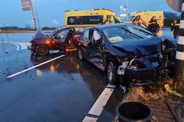 Ravage en vijf gewonden na ongeval op Nollenweg bij Heerhugowaard
