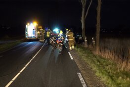 Automobilist zwaargewond na crash tegen boom op A.C. De Graafweg