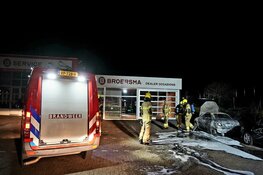 Auto door brand verwoest bij bedrijf in Heerhugowaard