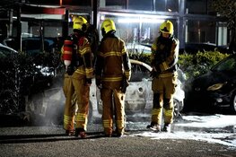Auto door brand verwoest bij bedrijf in Heerhugowaard