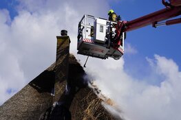 Brand in stolpboerderij te Koedijk