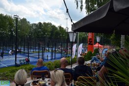 Heerhugowaard omarmt padel tijdens zeer geslaagd Raadhuis Open Padeltoernooi