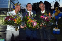 Jubilerend KSV presenteert nieuwe hoofdsponsor, eert vrijwilligers en opent kunstgrasveld