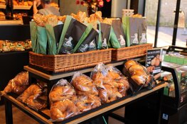 Bakkerij Jos Rood met recht trots op nieuwe winkel in De Draai