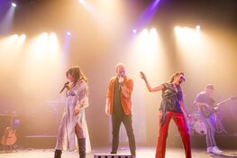 De Nederpop All Starsband met Loïs Lane komt naar Cool!