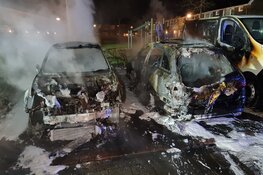 Drie auto's door brand verwoest in Heerhugowaard