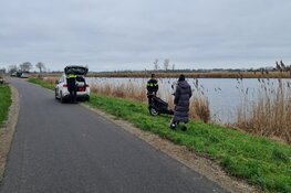Mogelijk gedumpte scooter in kanaal bij Oudkarspel aangetroffen