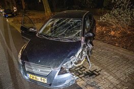 Twee gewonden bij eenzijdig ongeval op Van Veenweg in Heerhugowaard