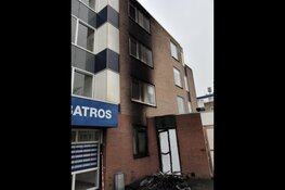 Woningen tijdelijk ontruimd na scooterbrand aan Roze Flamingo