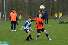 Schoolvoetbal Dijk en Waard in volle gang